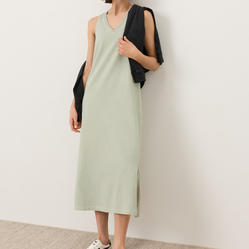 Vestido de dormir sin mangas con abertura lateral
